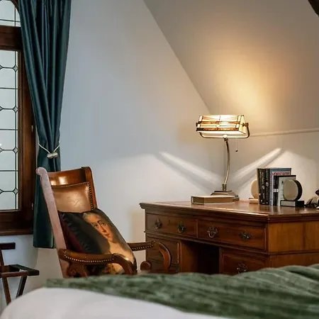 Huswell - Authentic In The City Center Of Apartment *